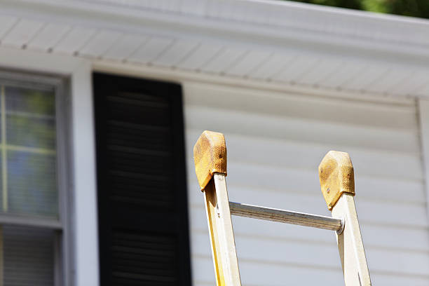 Affordable siding repair and maintenance services in Eagle Point, AL